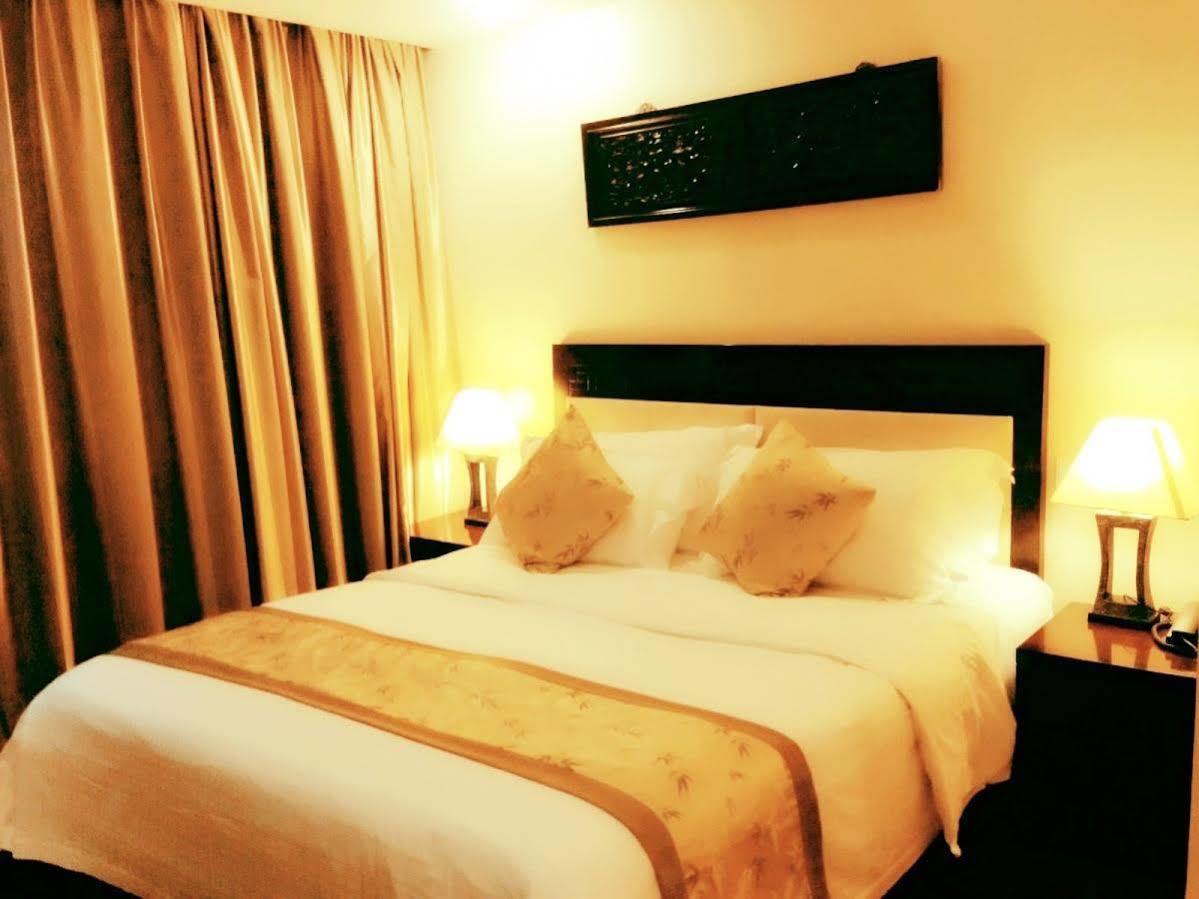 Royal Court Hotel Shanghai Esterno foto