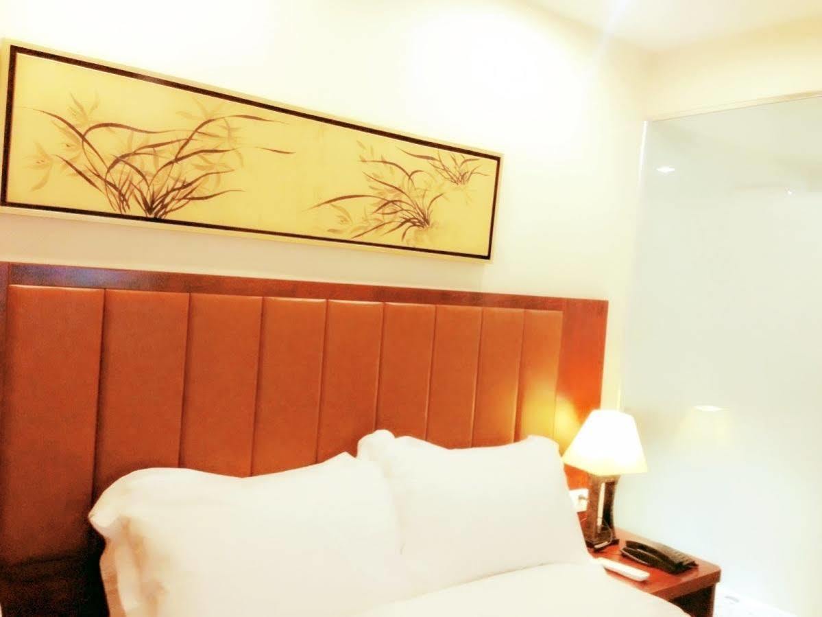 Royal Court Hotel Shanghai Esterno foto